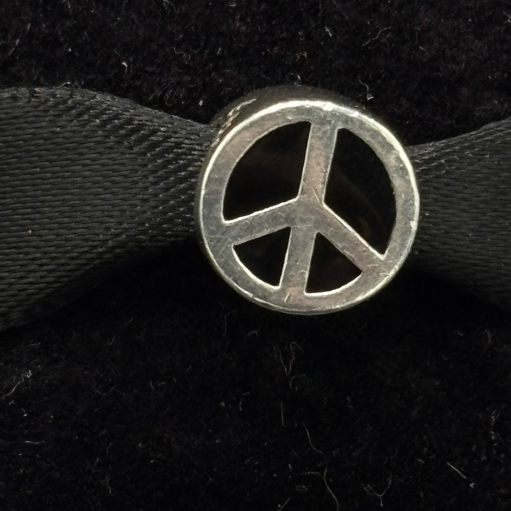 Halia Silver Peace Sign charm 925 sterling silver